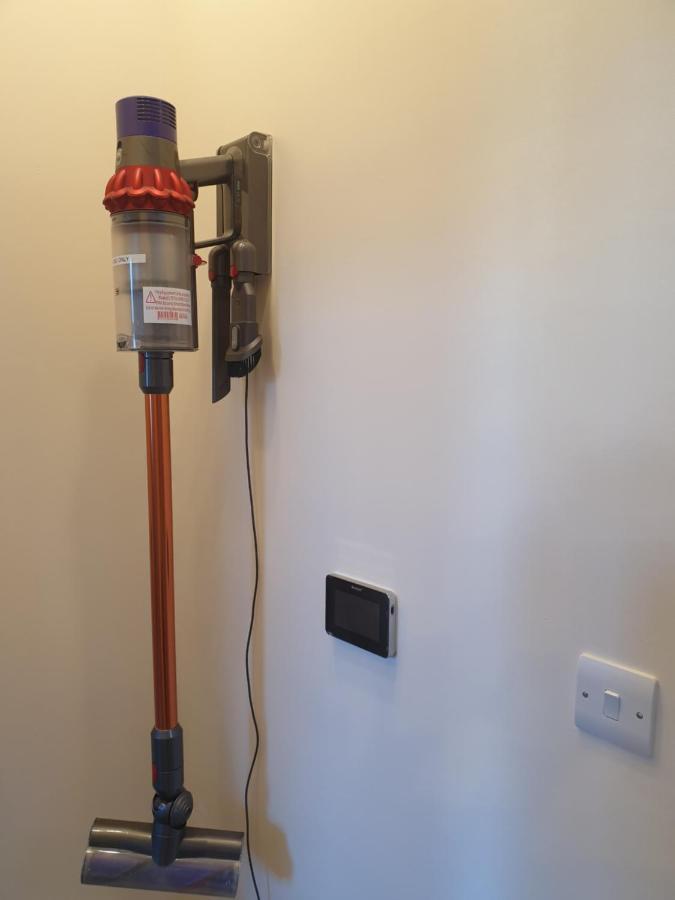 London Luxury Spacious 2 Bedroom Apartment 4 Mins From Ilford Stn. Free Parking Esterno foto